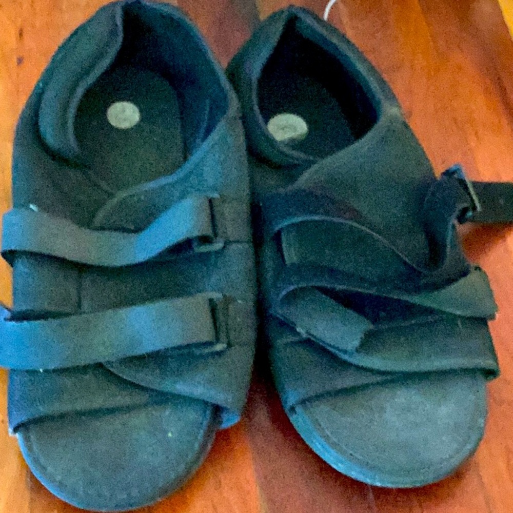 👣  Rehab FOOTWEAR Post Surgery Open Toed Adaptive Slippers VNUC UNISEX